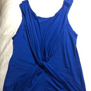 Open back, with crossover twist T-shirt